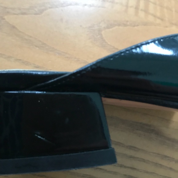 SOLDSalvatore Ferragamo Black patent thong sandals - Picture 7 of 7